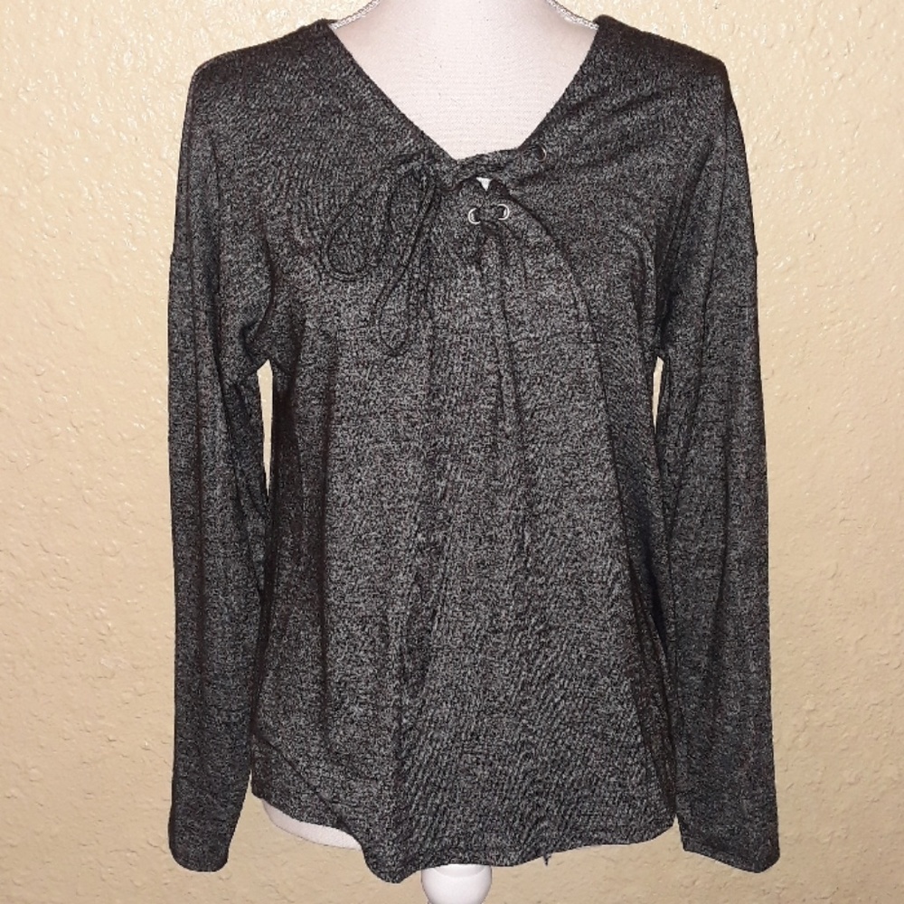 A. NEW. DAY gray sweater size Medium